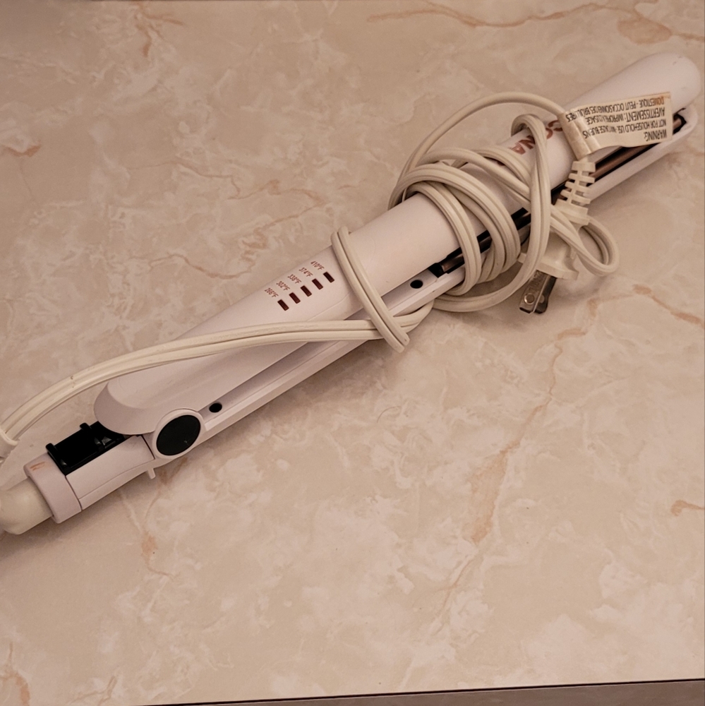 Conair Double Ceramic Flat Iron; 1-inch; white